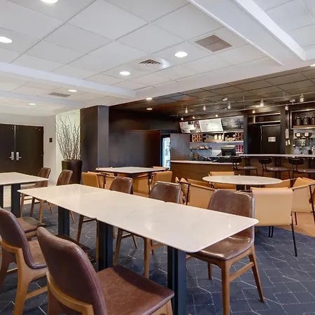 Courtyard By Marriott State College-2